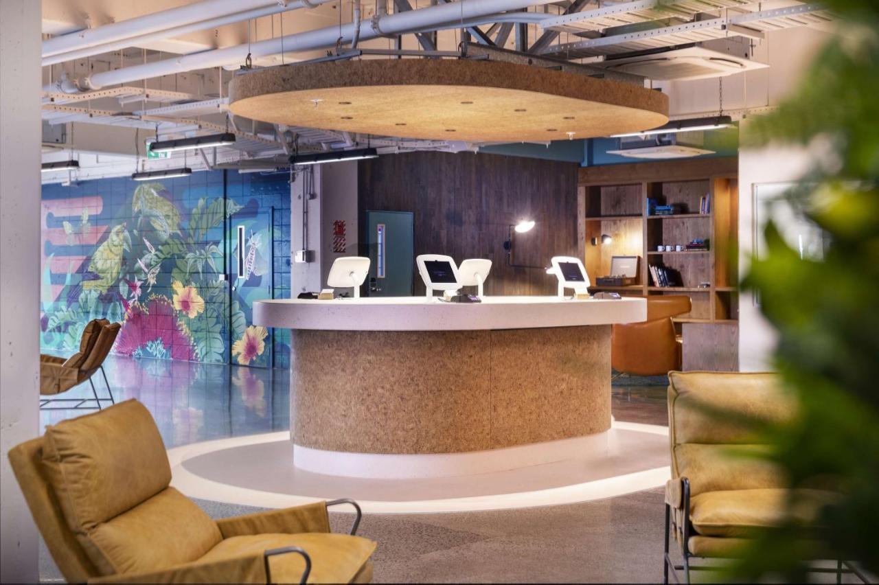 Lylo Auckland Hotel Exteriér fotografie The reception area of the new building